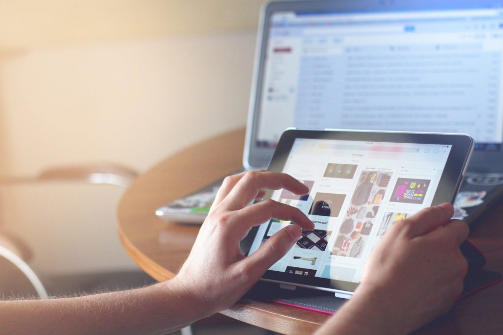 Image de l'article Permanences numériques